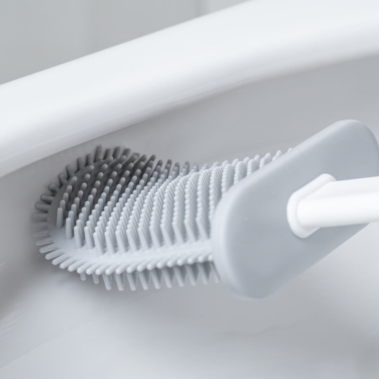 Cleenzio - Toilet Brush for Deep Cleaning